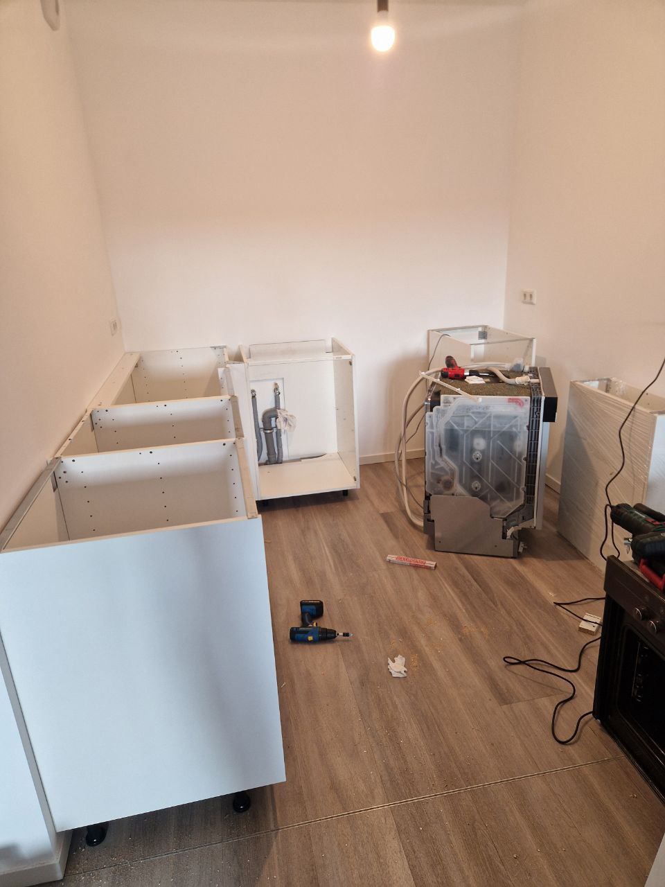 🔵#فروش
   🏙شهر: کلن ، آلمان
   توضیحات: سلام به همه دوستان نصب کابینت آشپزخانه کمد تخت خواب با قیمت مناسب انجام می‌شود

   👤 ارتباط با شخص |
@hamshahri_alman
صفحه پذیرنده و کاربر آگهی 