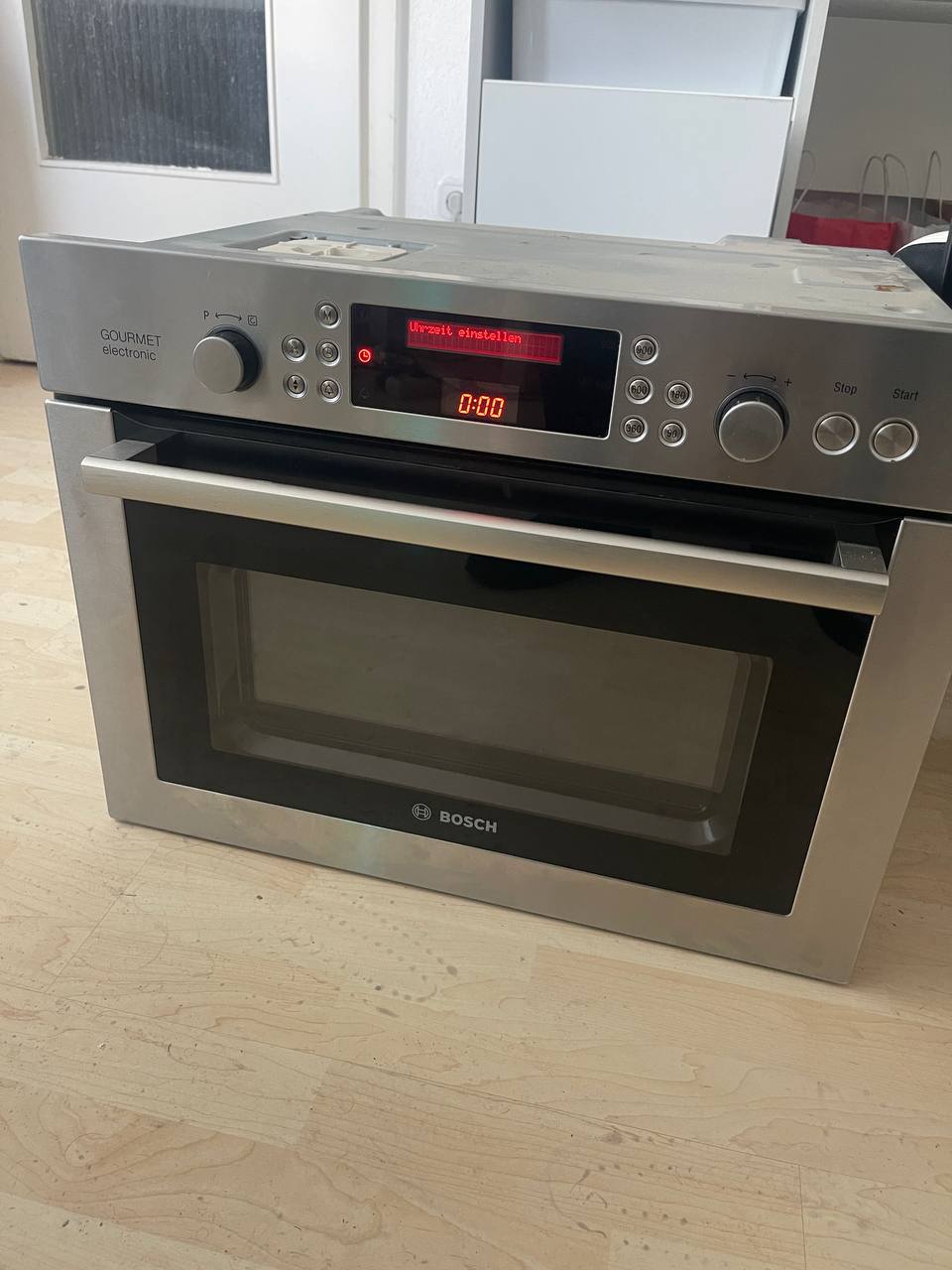 🔵#فروش
   🏙شهر: دوسلدورف ، آلمان
   توضیحات: سلام این دستگاه رو با یک ماکروفر معمولی عوض میکنم اگر کسی خواست در دوسلدورف میتونه تحویل بگیره

   👤 ارتباط با شخص |
@hamshahri_alman
صفحه پذیرنده و کاربر آگهی 