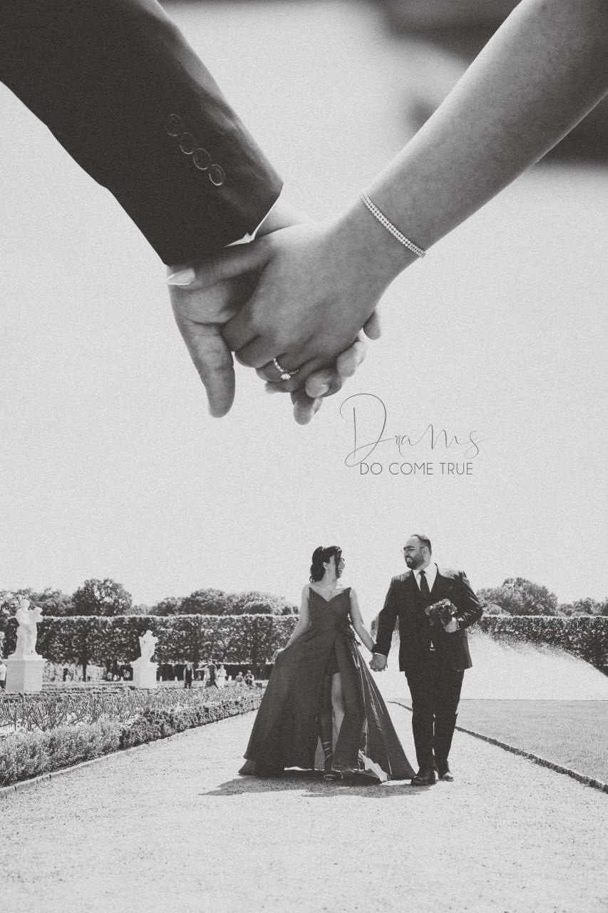 🔵#فروش
   🏙شهر: مونیخ ، آلمان
   توضیحات: 📸 استودیو عکاسی Blaustudio
با بهره‌گیری از کادری مجرب و حرفه‌ای (خانم و آقا)، در کنار شما هستیم تا زیباترین خاطراتتان را جاودانه کنیم.
✨ خدمات ما:
 • عکاسی و فیلم‌برداری تخصصی از مراسم عروسی، نامزدی و عقد

📍 پوشش سراسری در تمام ایالت‌ها

📱 تماس با ما: 017643473731 
📩 رزرو نوبت و مشاوره رایگان

   👤 ارتباط با شخص |
@hamshahri_alman
صفحه پذیرنده و کاربر آگهی 