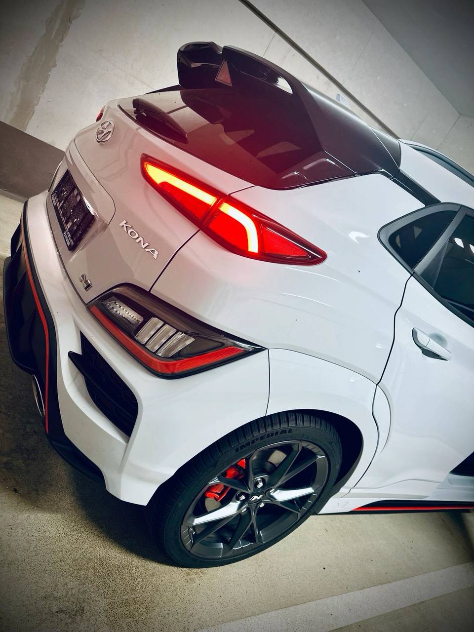 🔵#فروش
   🏙شهر: کلن ، آلمان
   توضیحات: ماشین هیوندای Kona N paket , اتوماتیک ، ۲۸۰ps,بنزین، ۵.۵۰۰کیلومتر، دارای دوربین اورجینال،گارانتی تا۲۰۲۷،ماشین مثل نو ، بصورت اقساطی هم امکان پذیر می‌باشد 
افراد شاغل + شوفاژ مثبت

   👤 ارتباط با شخص |
@hamshahri_alman
صفحه پذیرنده و کاربر آگهی 