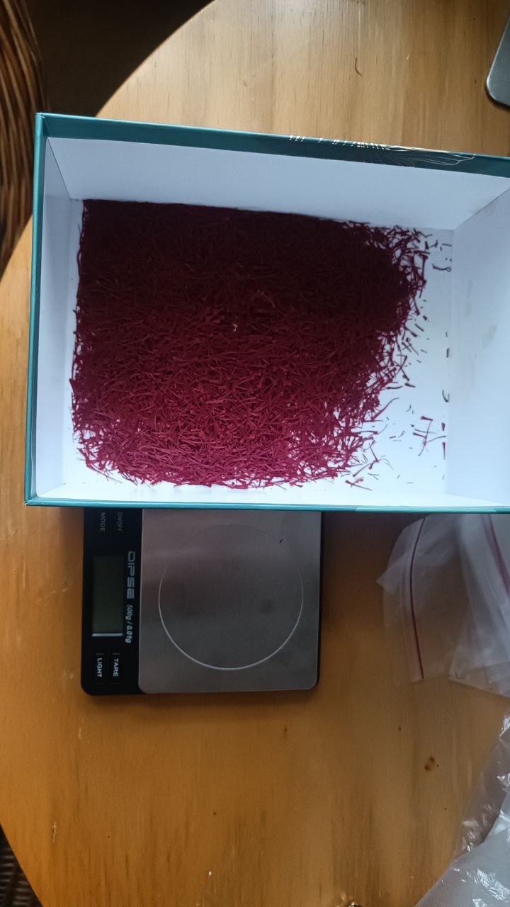 🔵#فروش
   🏙شهر: کلن ، آلمان
   توضیحات: سلام  و عرض ادب خدمت همه دوستان و عزیزان هم گروهی :
زعفران اصل دارم،  عزیزان هر کسی که نیاز داشت، در خدمتشون هستم،  باقیمت بسیار عالی،  با یک بار مصرف، متوجه تفاوت  کیفیت میشوید.

ممنونم بابت همکاری و نگاه سبزتون❤️

   👤 ارتباط با شخص |
@hamshahri_alman
صفحه پذیرنده و کاربر آگهی 