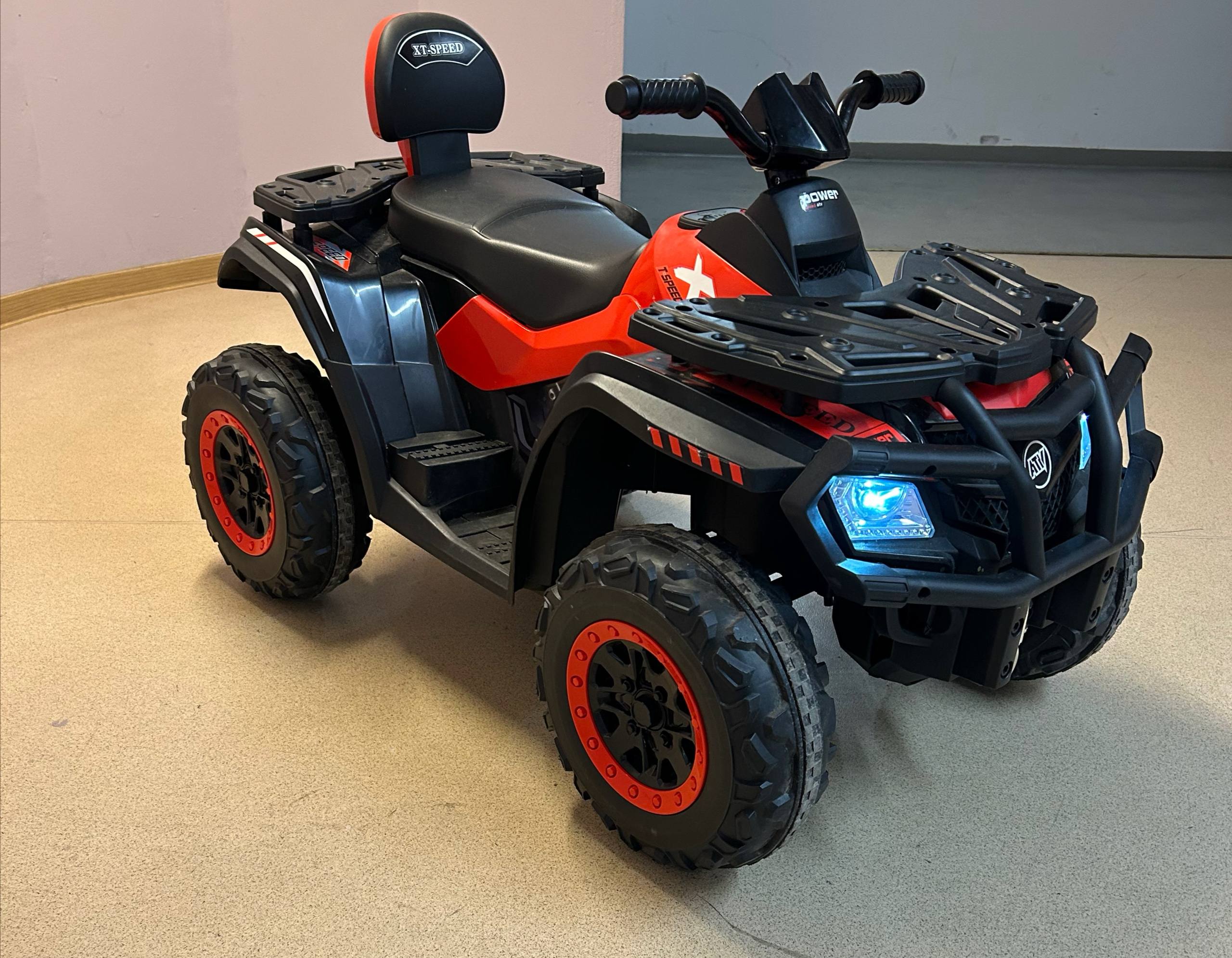 🔵#فروش
   🏙شهر: کلن ، آلمان
   توضیحات: درود
ماشین برقی کودکان مناسب سه تا ده سال ، قابل تنظیم در سرعت، دنده عقب ، شارژ هفت ساعت ، سه ساعت مفید، در حد نو  ، فقط چند بار استفاده شده ، قیمت صدو هشتاد یورو ، حمل با خود خریدار.

   👤 ارتباط با شخص |
@hamshahri_alman
صفحه پذیرنده و کاربر آگهی 