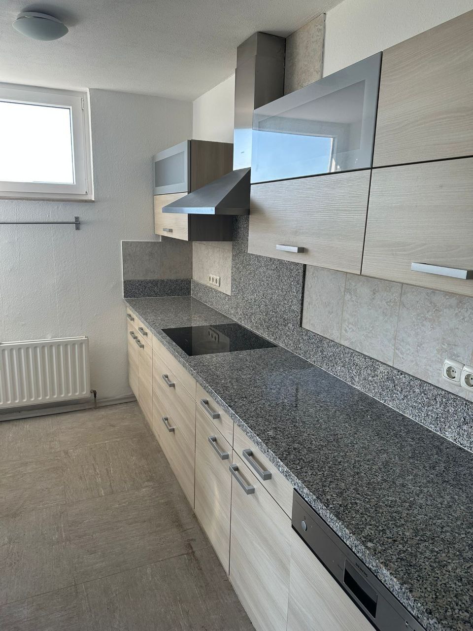 🔴#خرید
   🏙شهر: کلن ، آلمان
   توضیحات: سلام به همه دوستان نصب کابینت آشپزخانه با قیمت مناسب انجام می‌شود

   👤 ارتباط با شخص |
@hamshahri_alman
صفحه پذیرنده و کاربر آگهی 