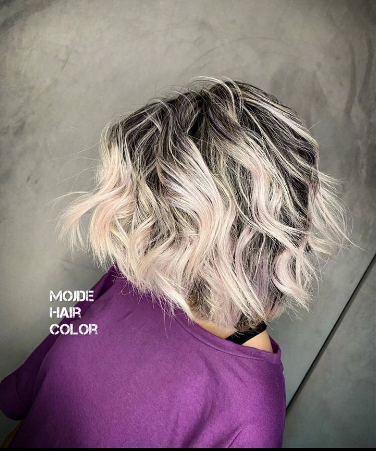 🔵#فروش
   🏙شهر: هامبورگ ، آلمان
   توضیحات: با سلام رنگ و‌مش کار هستم بصورت تخصصی و حرفه ای
با سابقه کار در سالن های برند تهران
این پیج من هست میتونید نمونه کارهامو ببینید و از طریق دایرکت یا واتس اپ در خدمتتون هستم
Mojde.hair.color

   👤 ارتباط با شخص |
@hamshahri_alman
صفحه پذیرنده و کاربر آگهی 