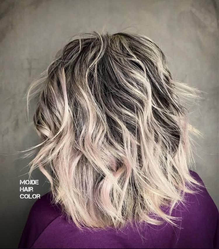 🔵#فروش
   🏙شهر: هامبورگ ، آلمان
   توضیحات: با سلام رنگ و‌مش کار هستم بصورت تخصصی و حرفه ای
با سابقه کار در سالن های برند تهران
این پیج من هست میتونید نمونه کارهامو ببینید و از طریق دایرکت یا واتس اپ در خدمتتون هستم
Mojde.hair.color
این هفته تخفیف ویژه داریم

   👤 ارتباط با شخص |
@hamshahri_alman
صفحه پذیرنده و کاربر آگهی 