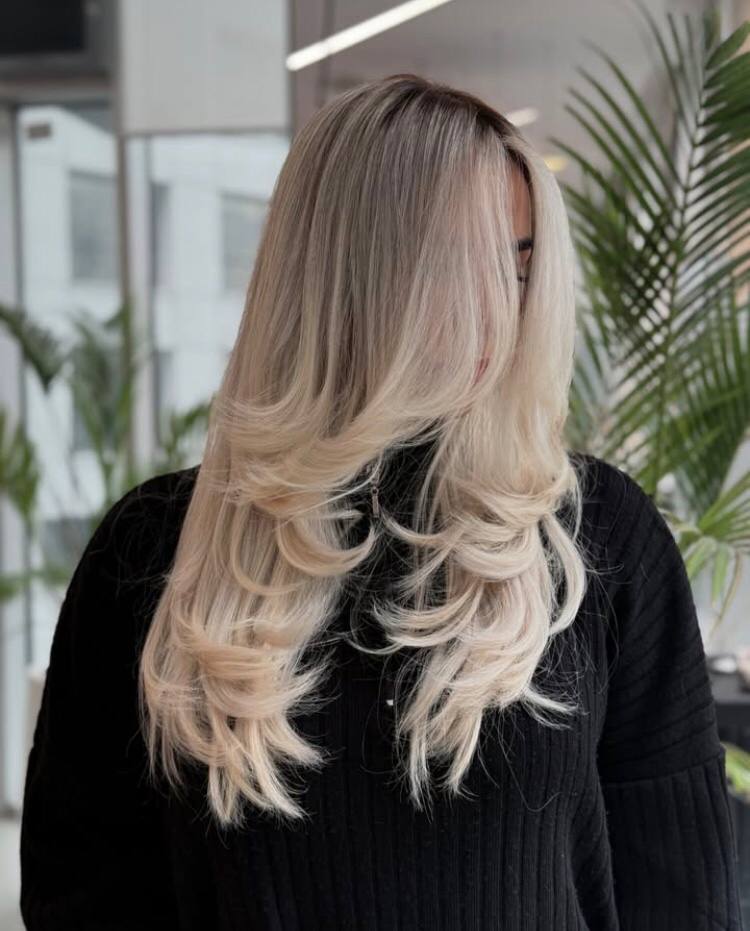 🔵#فروش
   🏙شهر: هامبورگ ، آلمان
   توضیحات: با سلام رنگ و‌مش کار هستم بصورت تخصصی و حرفه ای
با سابقه کار در سالن های برند تهران
این پیج من هست میتونید نمونه کارهامو ببینید و از طریق دایرکت یا واتس اپ در خدمتتون هستم
Mojde.hair.color
این هفته ۵۰ درصد اف ویژه داریم  روی رنگ و‌لایت
همراه با کوتاهی رایگان

   👤 ارتباط با شخص |
@hamshahri_alman
صفحه پذیرنده و کاربر آگهی 