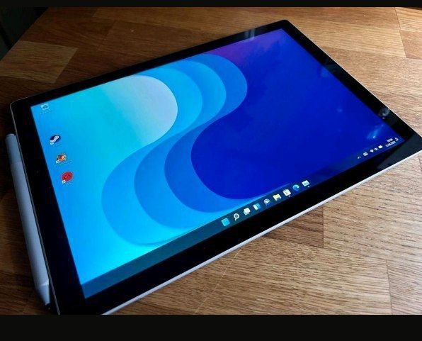 🔵#فروش
   🏙شهر: هامبورگ ، آلمان
   توضیحات: مایکروسافت Surface Pro 7 برای فروش موجود است – در وضعیت بسیار عالی
مشخصات
پردازنده: Intel Core i7-1065G7
رم: ۱۶ گیگابایت
حافظه داخلی: ۲۵۶ گیگابایت SSD
سایکل باتری : ۷۲
لوازم جانبی:
• کیبورد اورجینال (Type Cover)
• قلم Surface Pen (استایلوس)
• شارژر اورجینال
@SafaNrz

   👤 ارتباط با شخص |
@hamshahri_alman
صفحه پذیرنده و کاربر آگهی 