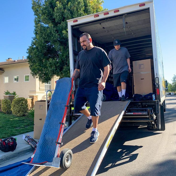 🔴#خرید
   🏙شهر: کلن ، آلمان
   توضیحات: ⚫🔴اسباب کشی کلی و جزئی با بیمه 

⚫بسته بندی کامل ، حمل و نقل و چیدمان با کادری باتجربه متعهد ومجرب همراه با بیمه در سراسر المان و اروپا با ماشینهای مختلف  آماده ارائه خدمات میباشد. 
   
🔴   نصب و مونتاژ کابینت آشپزخانه 
⚫   نصب کمد و تخت خواب    
🔴   رنگ آمیزی و کاغذ دیواری 

❄️ @King1429

   👤 ارتباط با شخص |
@hamshahri_alman
صفحه پذیرنده و کاربر آگهی 