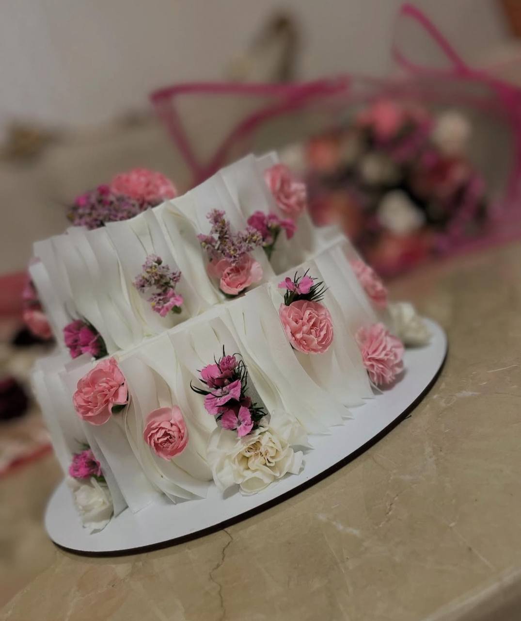 🔵#فروش
   🏙شهر: کلن ، آلمان
   توضیحات: #اطلاع_رسانی_و_خبر
🏙شهر: کلن ، آلمان
توضیحات: 🎂 شیرین‌کده 🍰
سفارش انواع کیک تولد، نامزدی و عصرانه، دسر، شیرینی، فینگرفود و بستنی سنتی
همه با مواد تازه و کیفیت عالی
برای دیدن نمونه‌کارها:
📸 @Sweetland_deutschland
📍سفارش در وِسلینگ
کلن و حومه

   👤 ارتباط با شخص |
@hamshahri_alman
صفحه پذیرنده و کاربر آگهی 