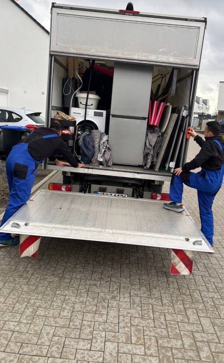 🔵#فروش
   🏙شهر: دوسلدورف ، آلمان
   توضیحات: در تمام ایالت های آلمان 
🔺بسته‌بندی حرفه‌ای با
 تجهیزات مدرن
🔺 کارگران مجرب و خوش‌برخورد
🔺 جابجایی شهری و بین‌شهری

شما میتوانید هزینه اسباب کشی یا umzug را از جابسنتر یا سوسیال یا Agentur für die Arbeit دریافت کنید با فاکتور رسمی از شرکت

   👤 ارتباط با شخص |
@hamshahri_alman
صفحه پذیرنده و کاربر آگهی 