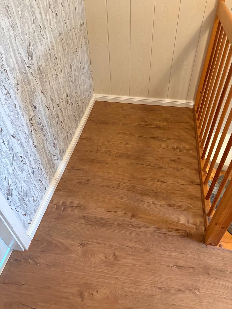 🔵#فروش
   🏙شهر: برلین ، آلمان
   توضیحات: خدمات تخصصی و بازسازی 

۱۵ سال تجربه در خدمات منزل واداره 

🎨 نقاشی دیوار، سقف، در و پنجره – بتونه‌کاری (Wände spachteln) – کاغذ دیواری
🪚 نصب لامینت، پارکت و کفپوش با دقت بالا
🛠 مونتاژ کابینت، … 
📌 کار تمیز، قیمت منصفانه  
📞 هماهنگی: @Mr_Mohammad_reza_4
015738230052
Rafiei 
https://t.me/Renobest

   👤 ارتباط با شخص |
@hamshahri_alman
صفحه پذیرنده و کاربر آگهی 